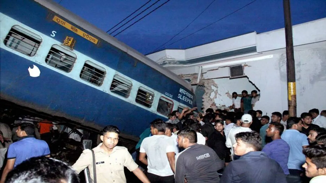 Audio clip hints negligence caused train tragedy