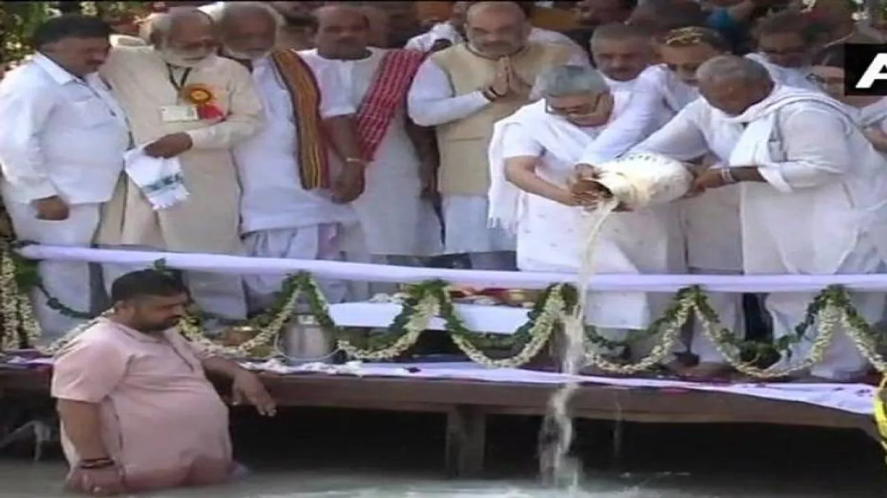 Former PM Vajpayee's ashes immersed in Haridwar