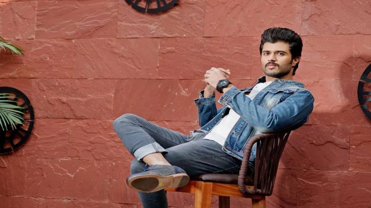 Vijay Deverakonda Lets Out His Emotional Side, Fans Are Heartbroken