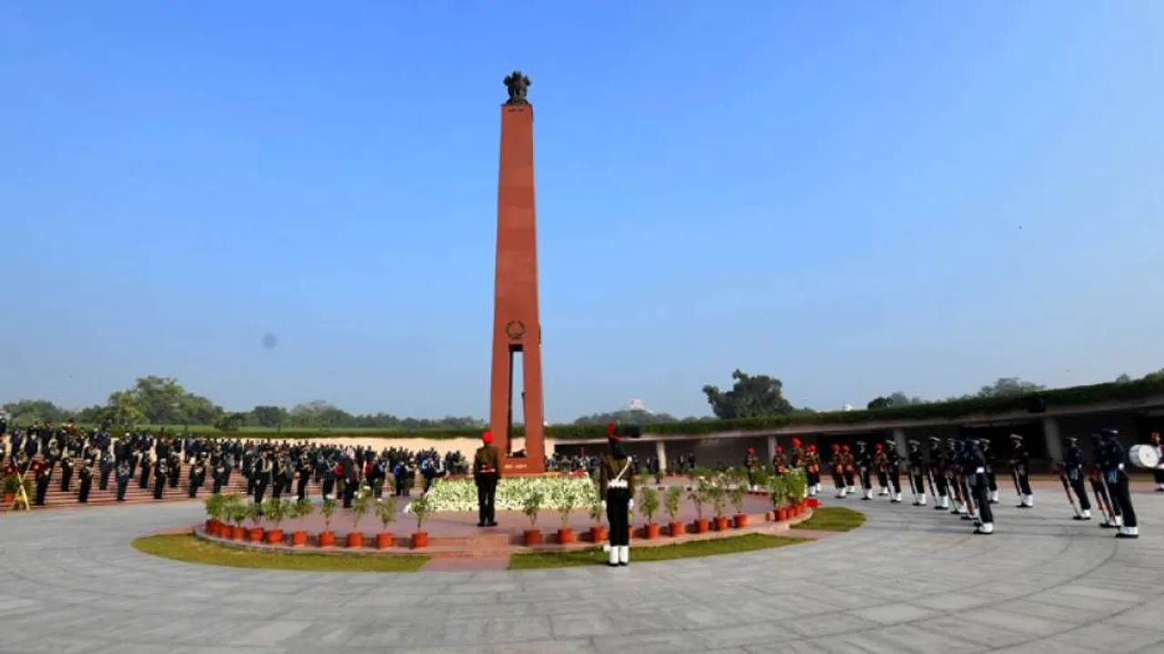 50th Anniversary Of 1971 India-Pak War: Prez Kovind, PM Modi And Others Pay Tribute To Martyrs