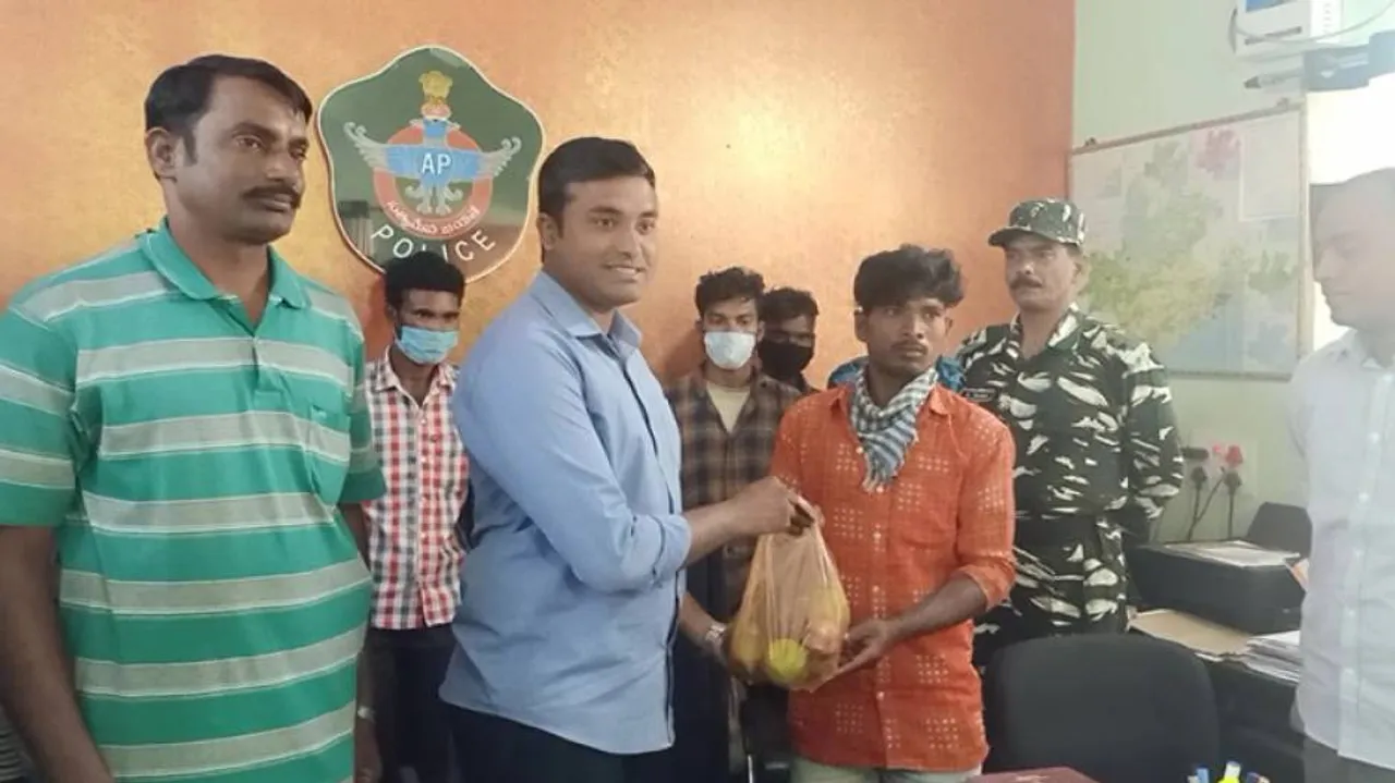 Martyr’s Week: 12 Hard Core Maoists Operating On Odisha-AP Border Surrender Before Vizag Police