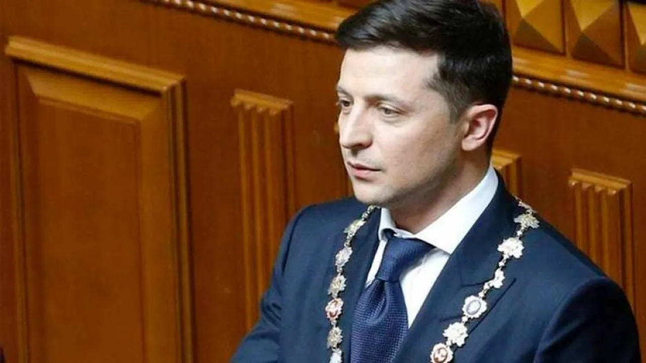 Ukaranian comedian sworns in as President