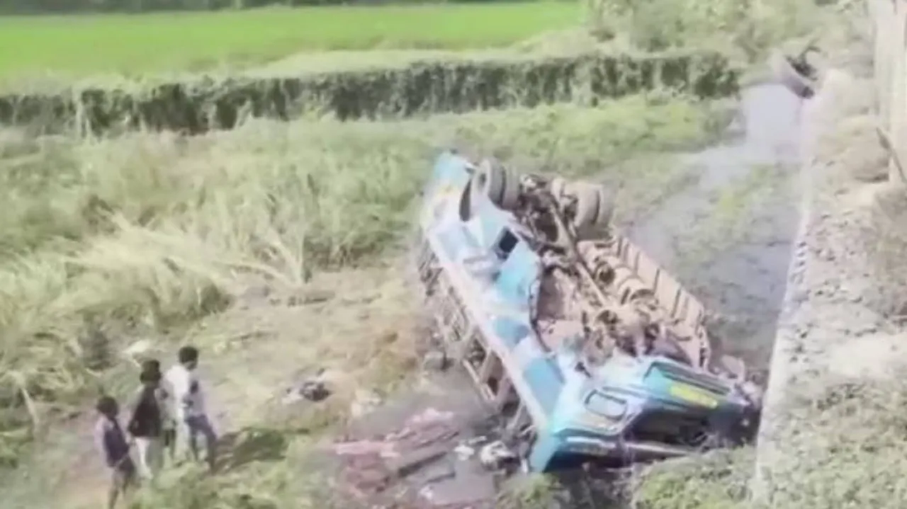 West Bengal: 6 dead, 20 injured after bus falls into canal in Hooghly district