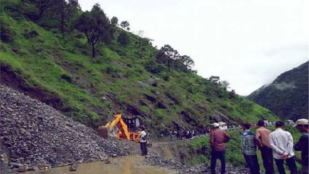 Yamunotri highway remains blocked