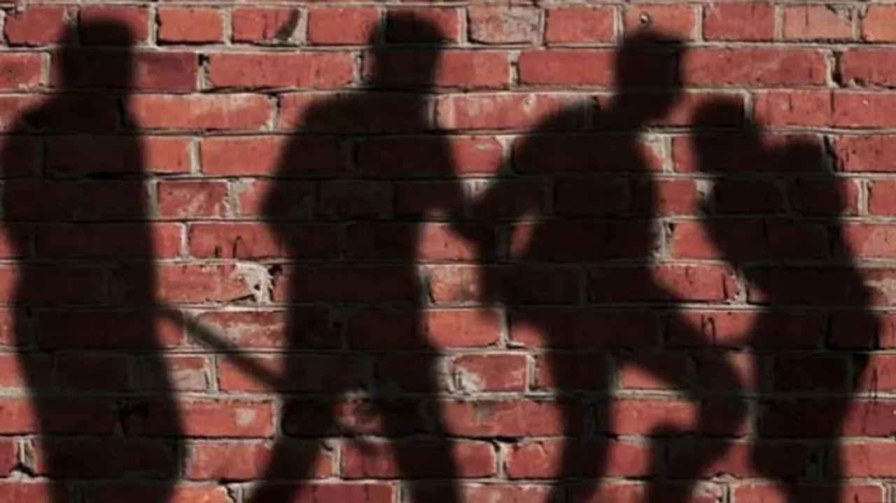 Contractor Roughs Up Labourer In Ganjam, Video Goes Viral