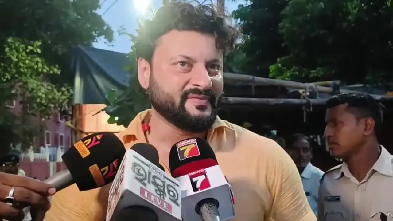 Anubhav-Varsha marital discord: Court dismisses Anubhav's divorce petition 