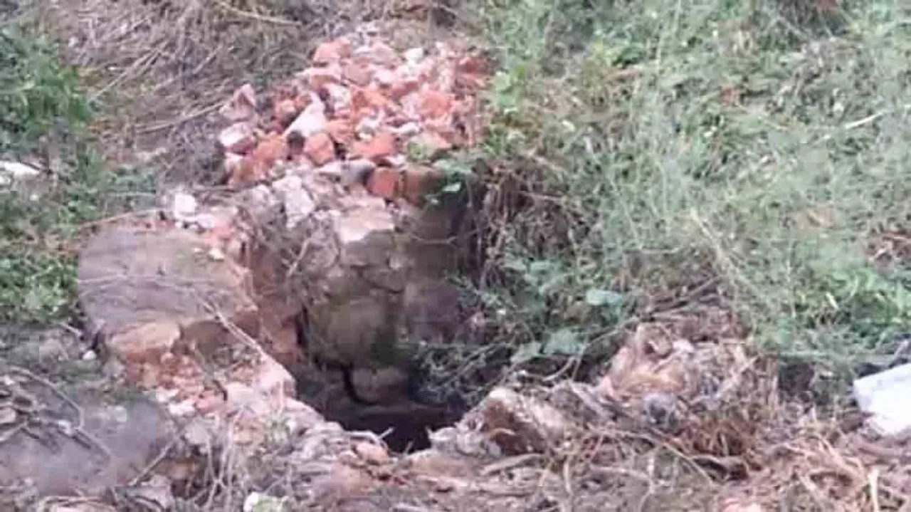 Youth found dead inside abandoned well, murder suspected