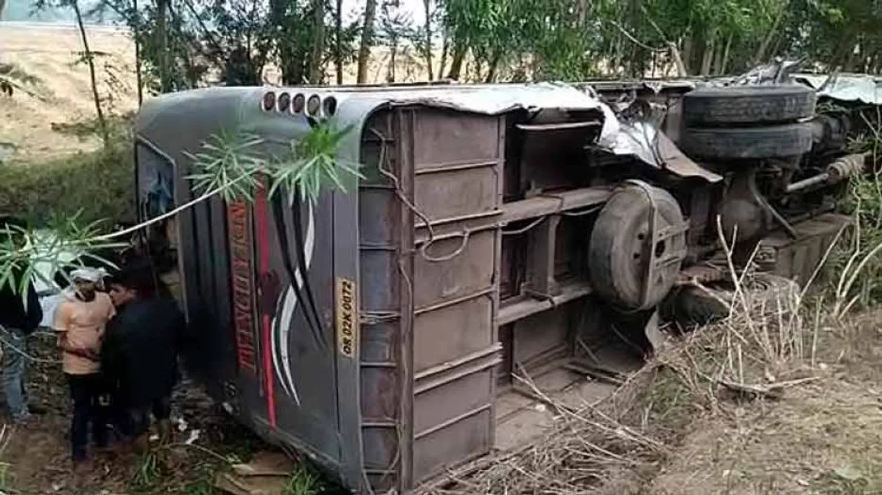 2 killed, over 70 persons injured in separate road mishaps