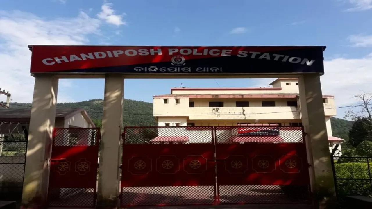 3 bikers killed after being hit by unidentified vehicle