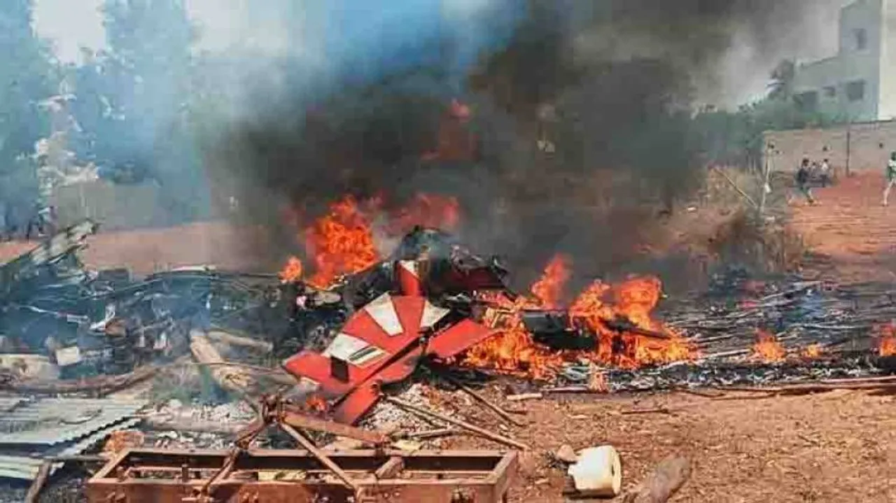 1 pilot dead as 2 IAF aircraft crash in Bengaluru