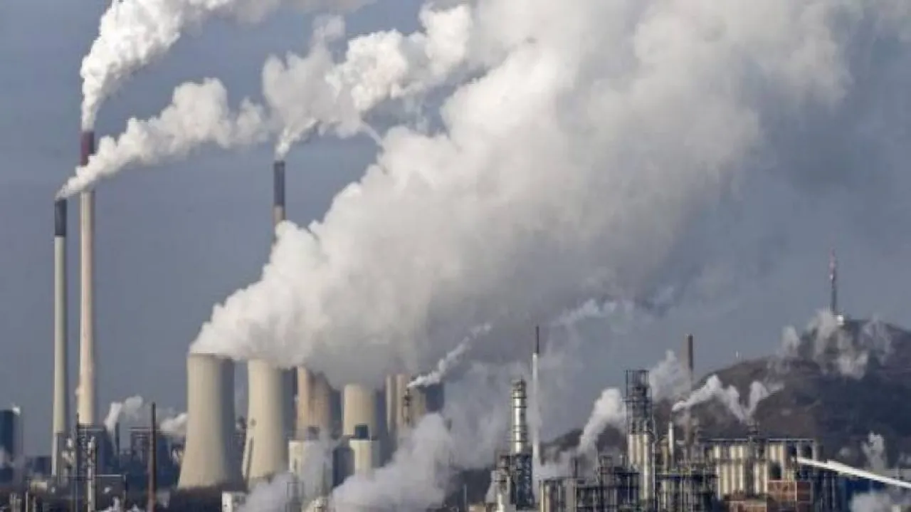 Air pollution as toxic as cigarette smoke for pregnant women