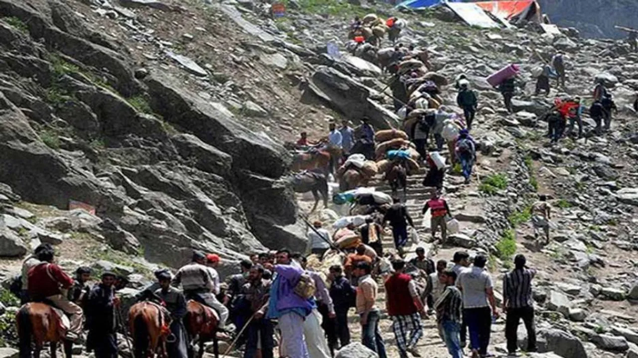 Amarnath Yatra resumes after day-long suspension