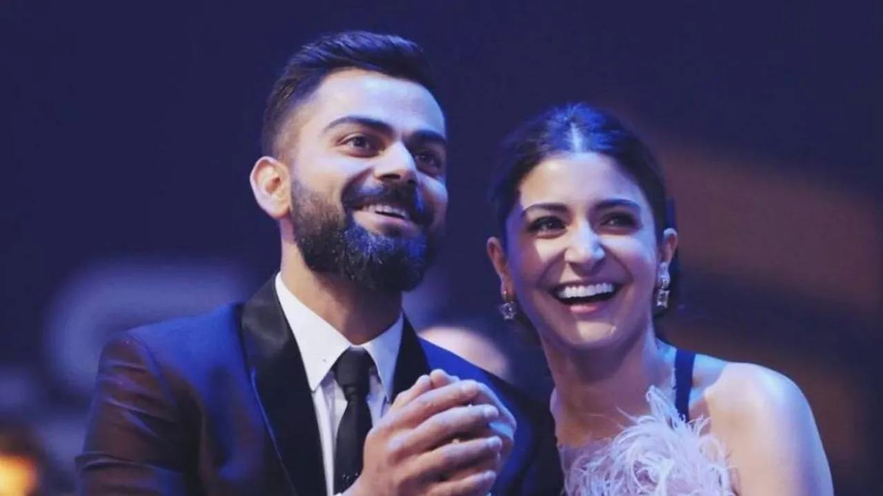 #Watch Anushka Sharma and Virat Kohli Posing For Paps First Time After Becoming Parents