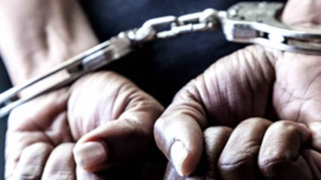 Cop Arrested For Hitting Commuters With Car In Drunken State