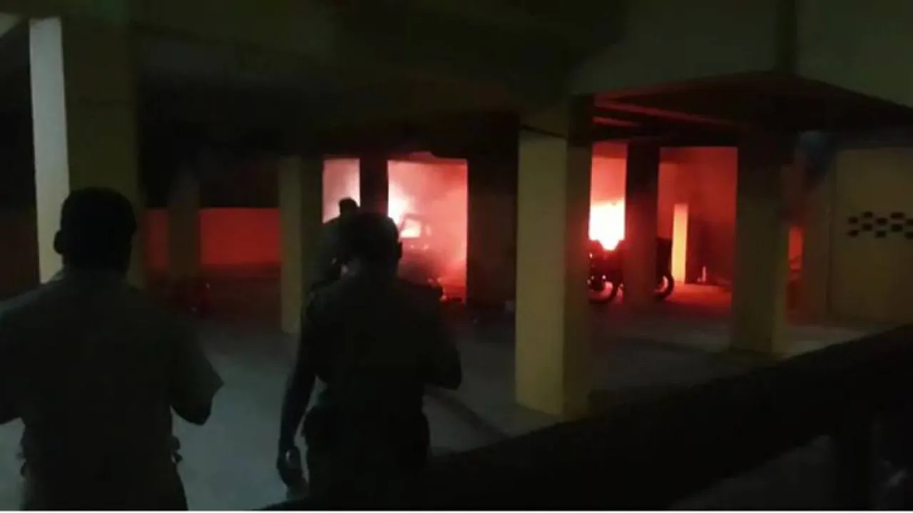 Major fire at Bhubaneswar apartment; 7 vehicles gutted