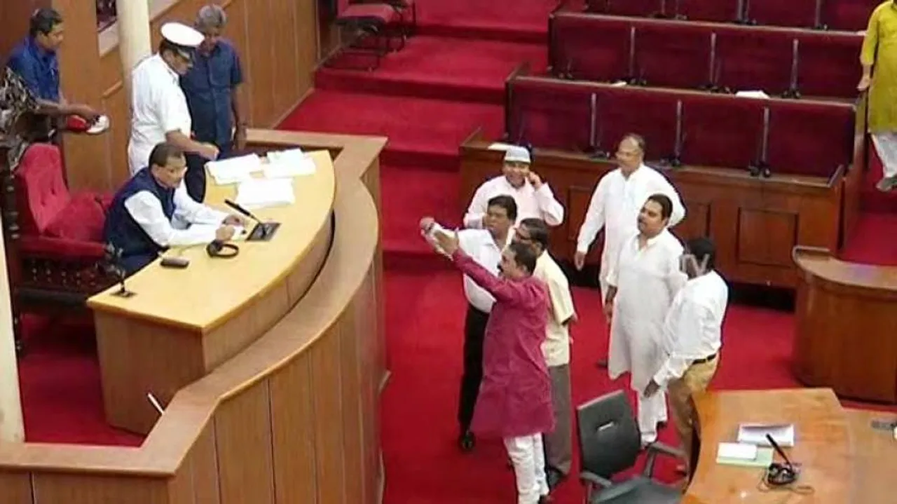 Ruling party, Opposition stall proceedings of Odisha Assembly