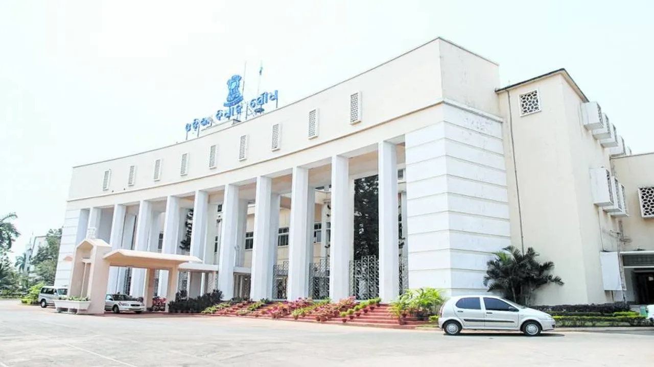 Oil price rise rocks Assembly, parties train guns over each other