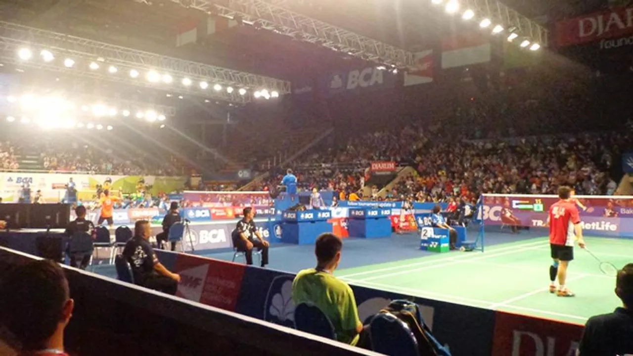 Indonesia offers $1mn prize money in badminton Superseries