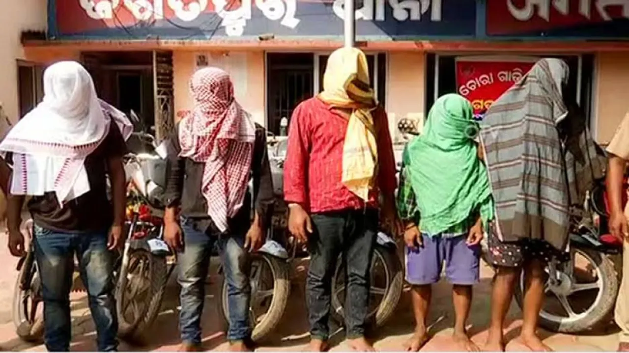Pickup Van Theft Probe Leads Cops To Bike Lifting Racket