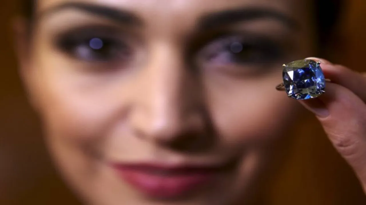 Rare blue diamond sets new record at Sotheby's auction