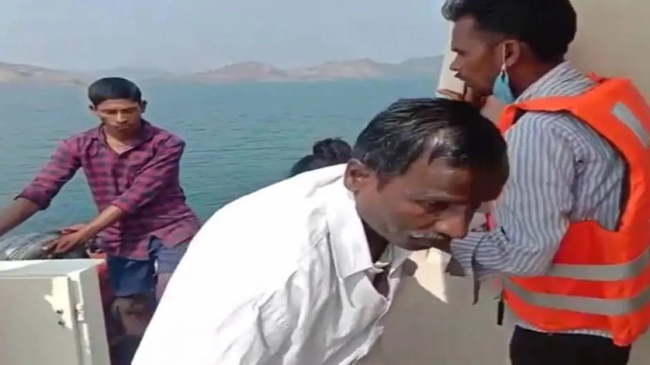 WATCH: 7 Persons Rescued After Boat Develops Technical Snag In Odisha Reservoir