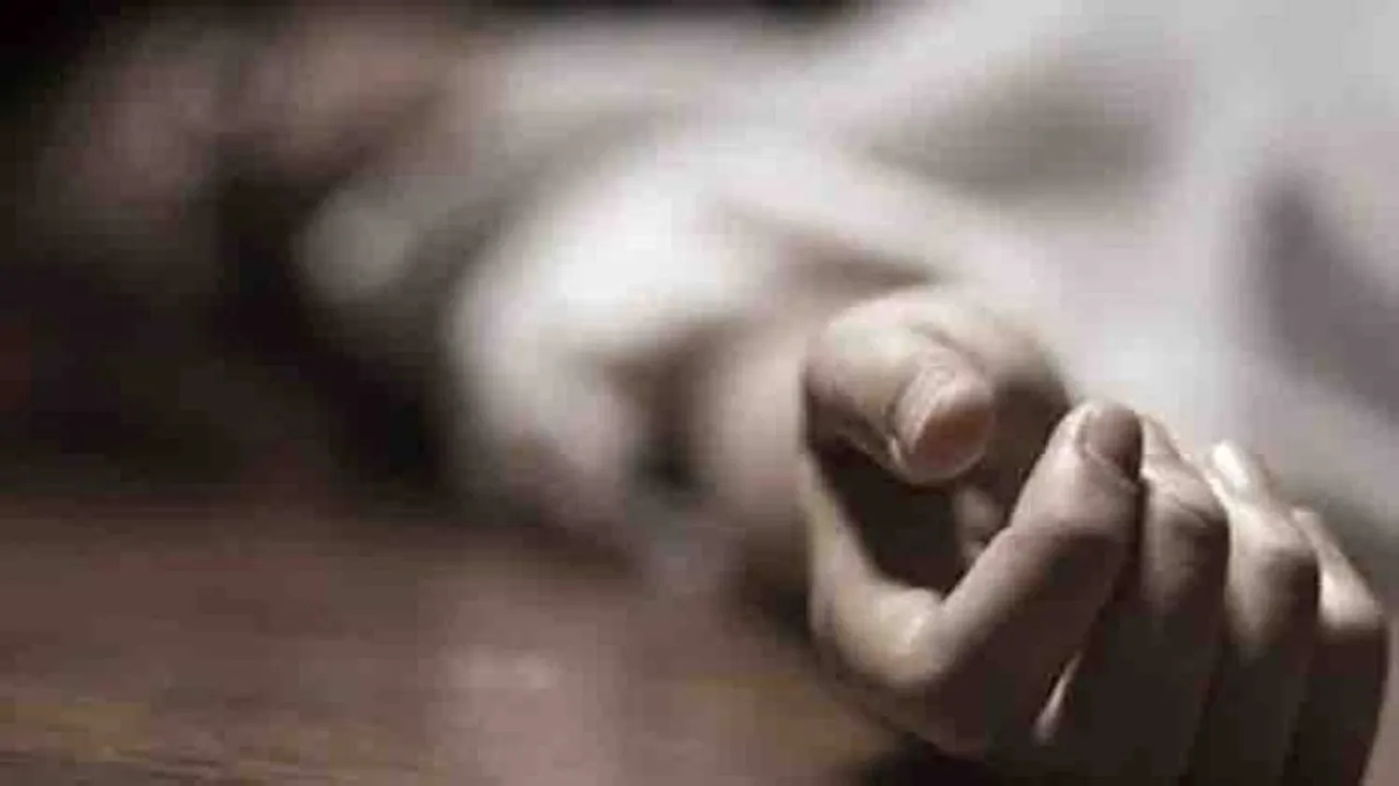 Woman found dead in city hotel, male friend absconding
