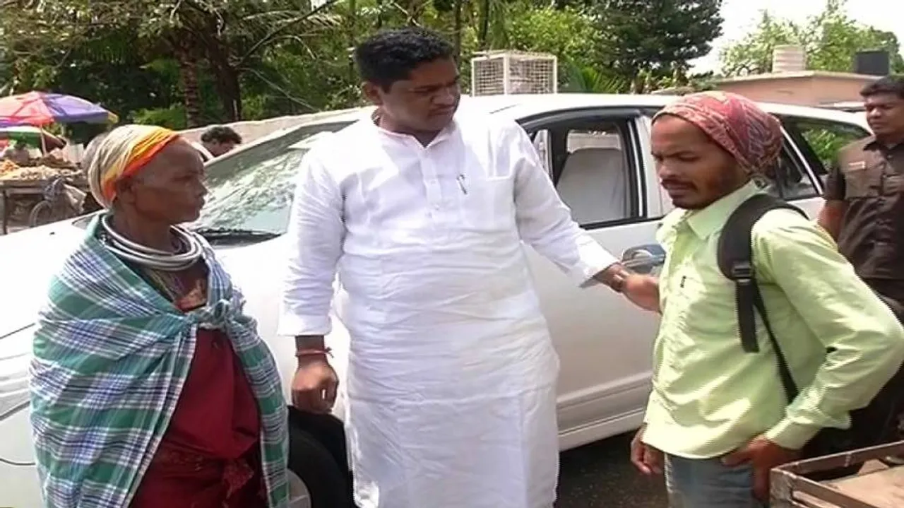 Family of missing Bonda student of KISS meets Minister