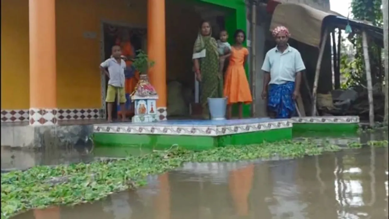Breach In Canal Causes Flash Flood In Cuttack Village, Repair Work On