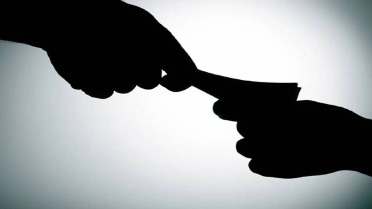 Father accuses school headmaster of demanding bribe for correction of son's certificate