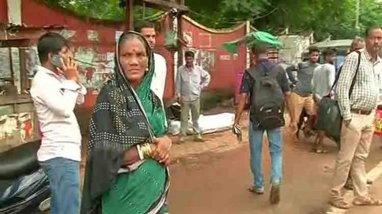 Spat over timings: Private buses stay off roads between Puri & Bhubaneswar