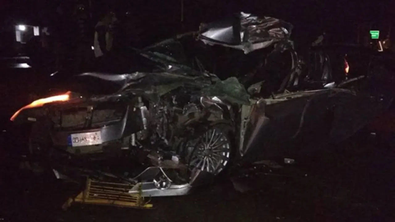 3 killed, 1 injured as car dashes into truck in Sundergarh