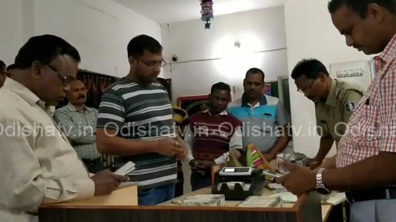 Rs 40.5 lakh cash seized while being transported to bypoll-bound Bijepur