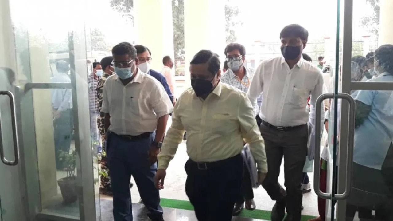 Central Team Reviews Infra For Second AIIMS In Sundergarh