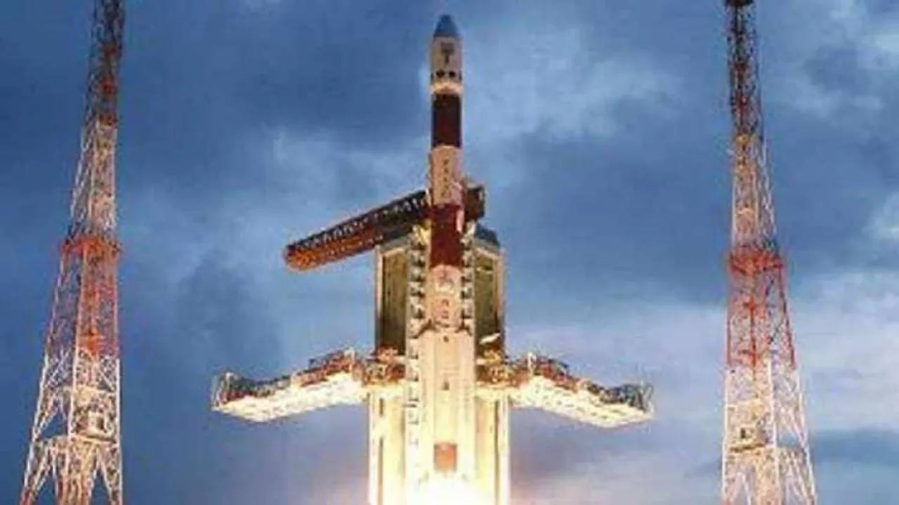Fuel leak, bad weather, other challenges: Team Chandrayaan-1 reminisces