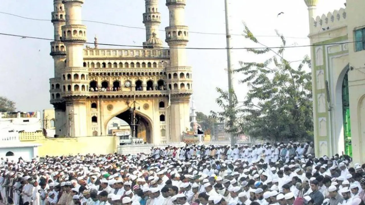 Hyderabad mosque welcomes non-Muslims to witness 'namaz'