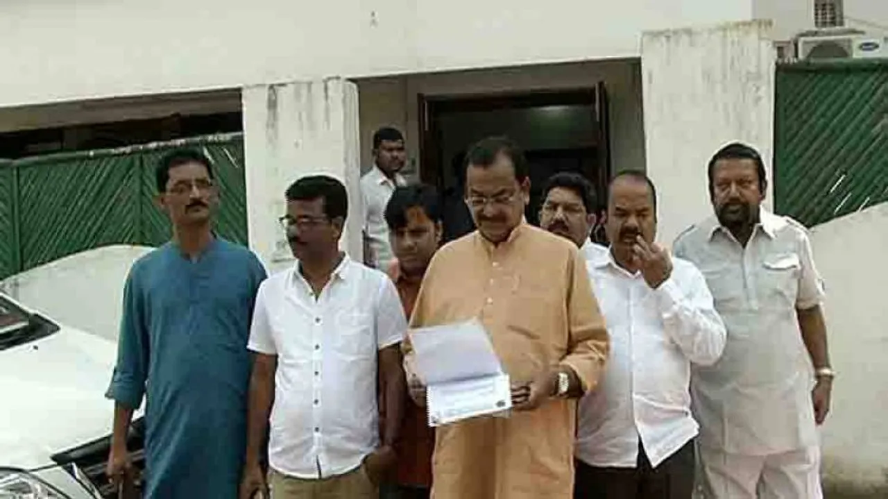 BJP moves ED over distribution of mobile phones to Biju Yuva Vahini members