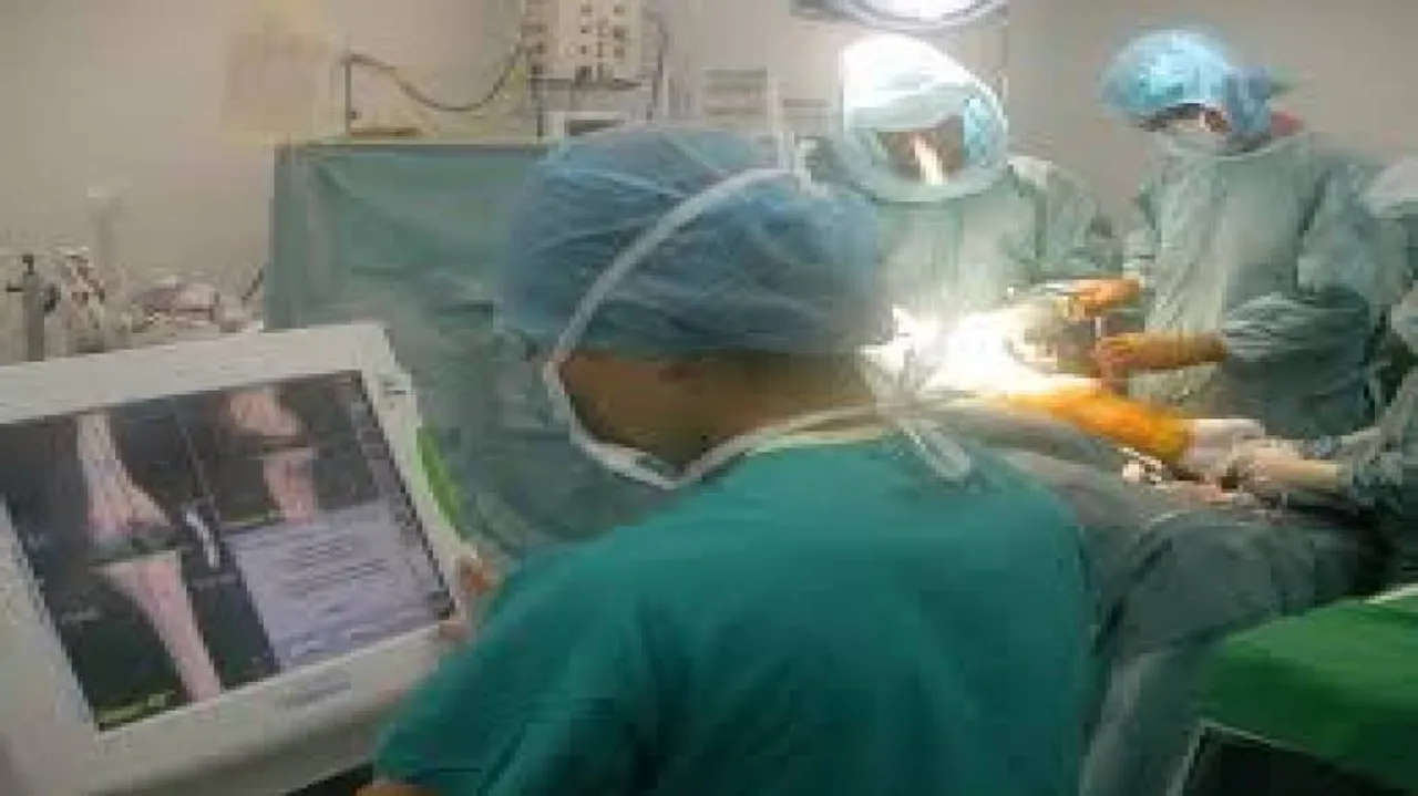 A bird's eye view of computer assisted surgery