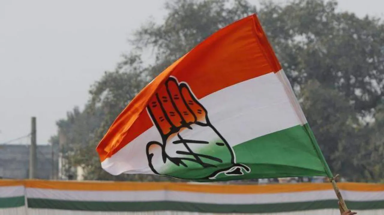 10 ex-JD(S) leaders join Congress in Karnataka