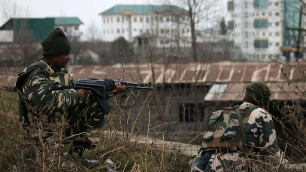 Six CRPF troopers injured in Srinagar