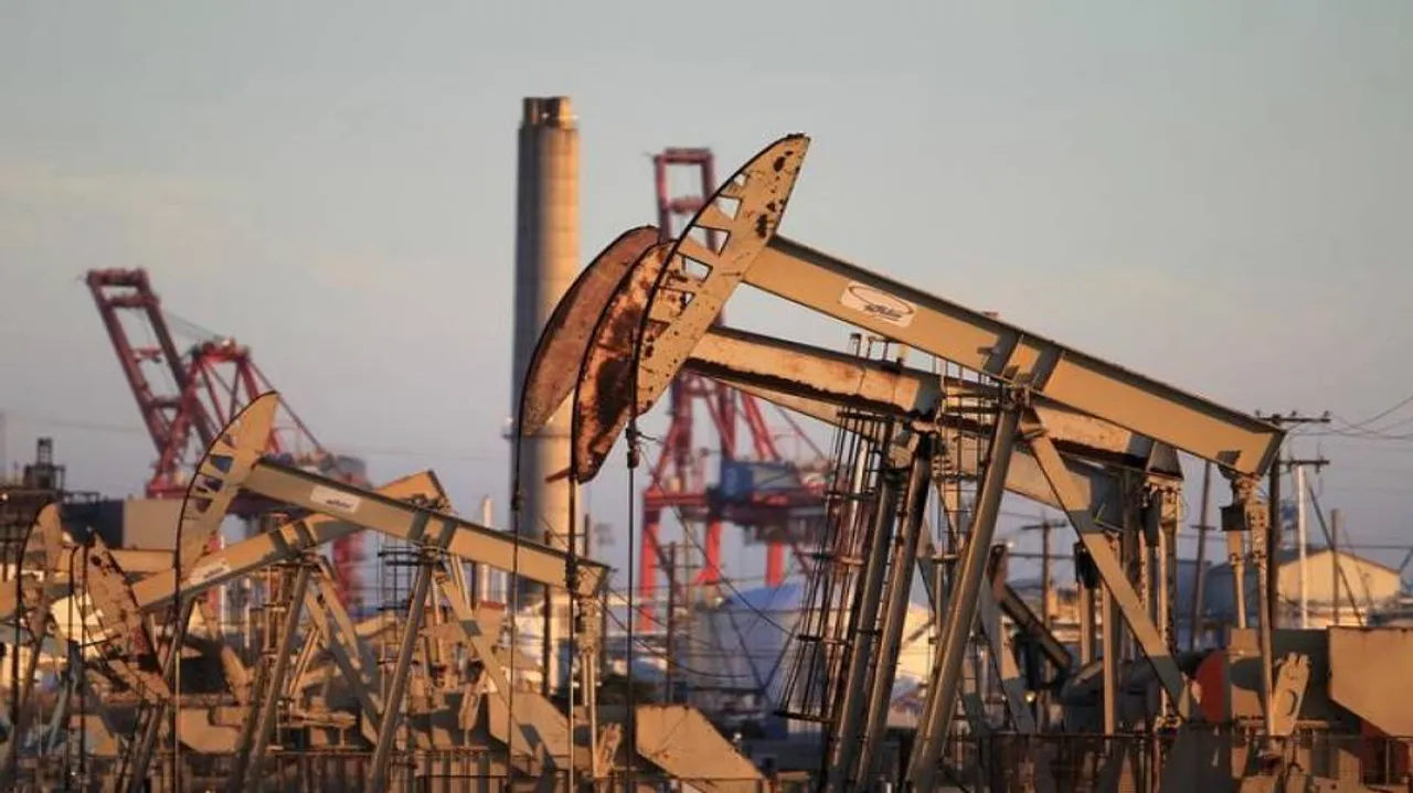 Taxes on petro products fetch government Rs 2.67 lakh crore