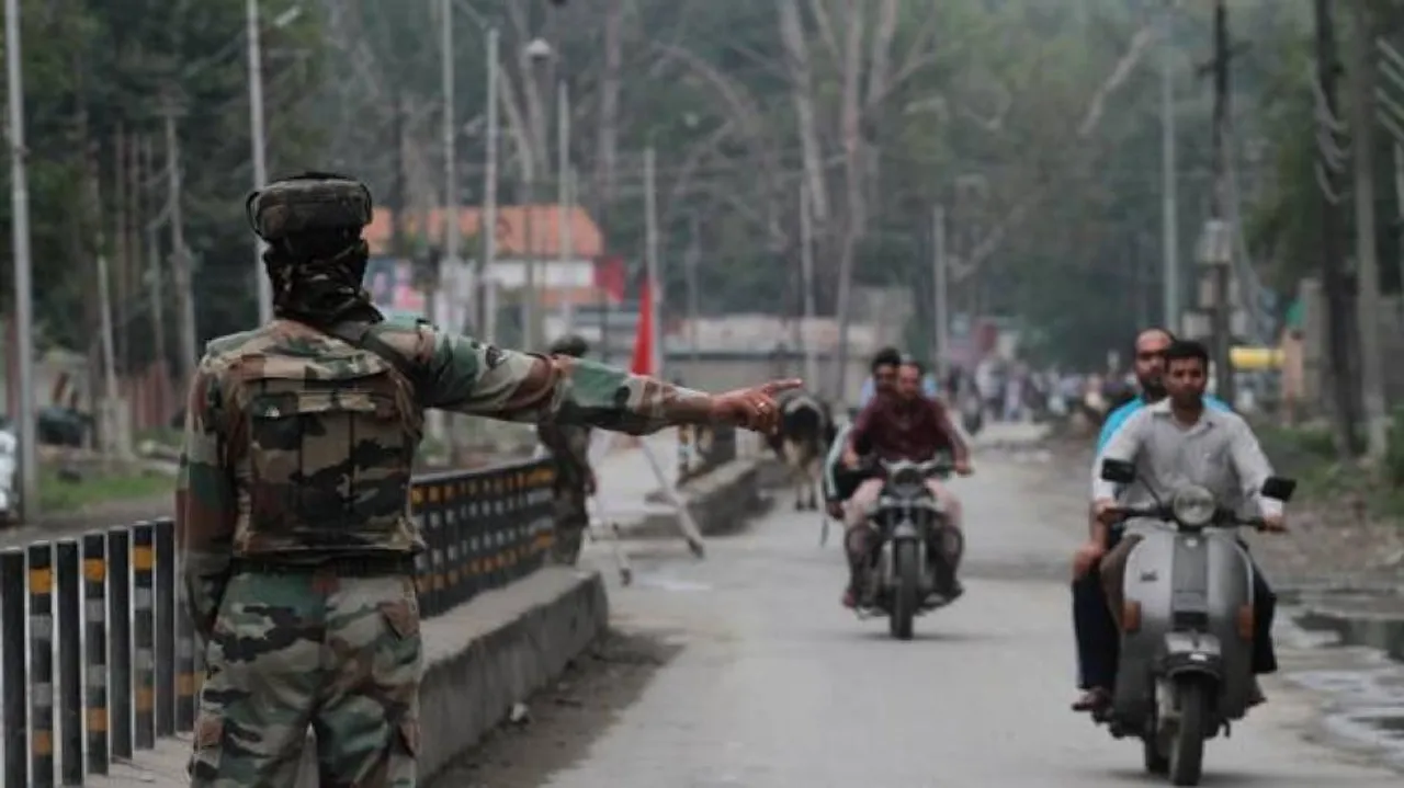 Curfew lifted from Kashmir after 51 days