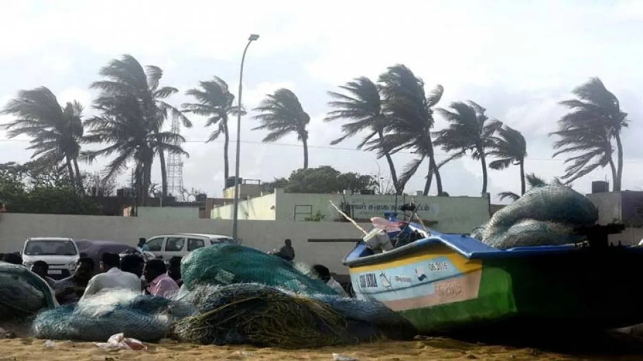Death toll in Tamil Nadu due to cyclone Gaja rises to 33