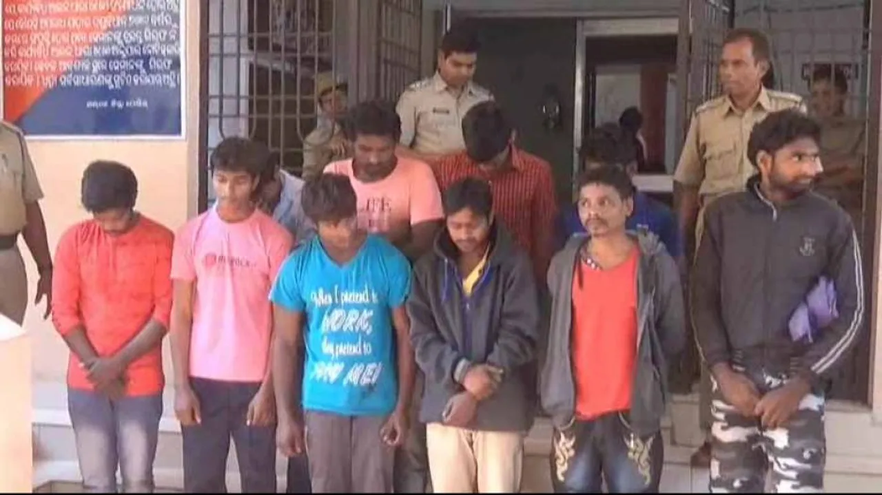 10 dacoits nabbed in Rayagada; iPad, gold, silver seized