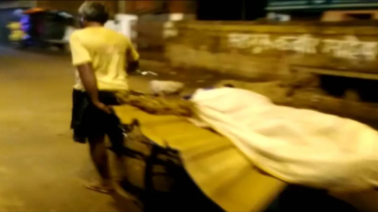 Mahaprayan failure: Man carries body of daughter in trolley in Puri