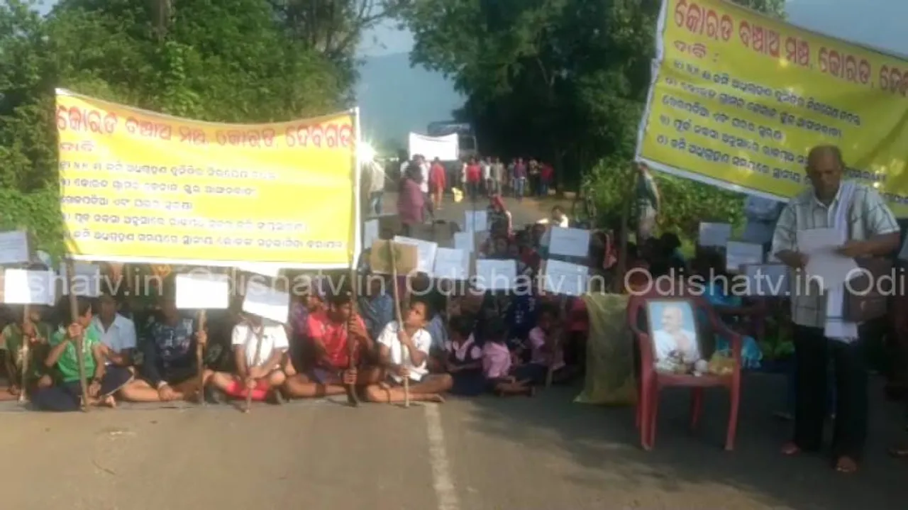 Traffic hit as locals block NH-49 in Deogarh