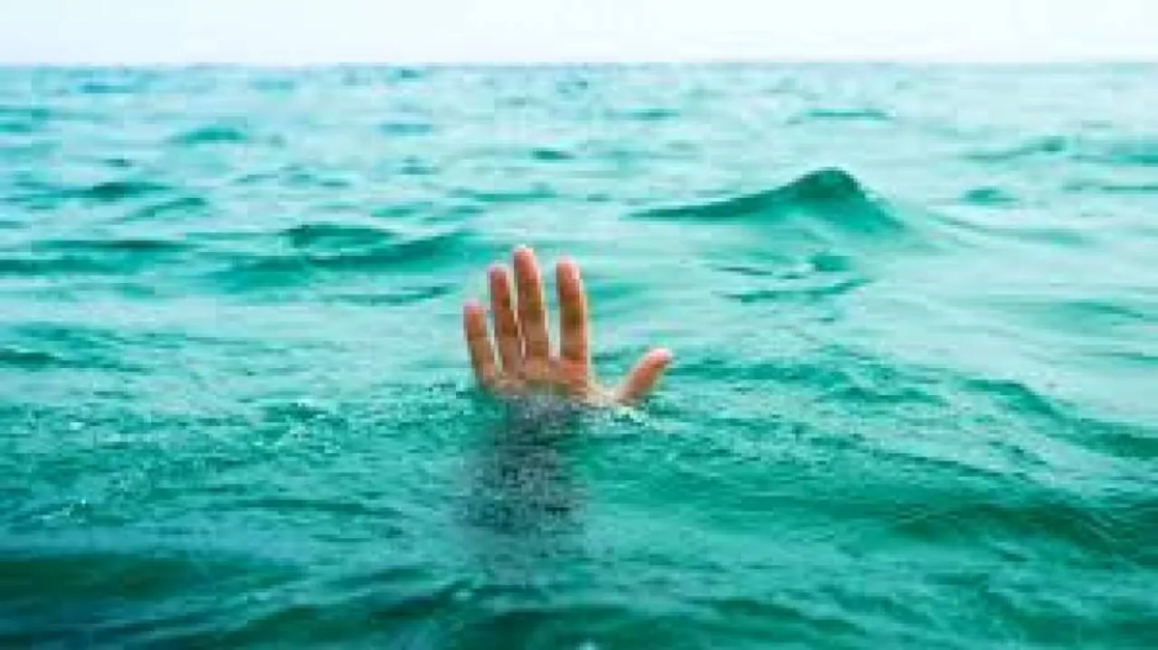 Tourist drowns in sea at Astarang, another missing