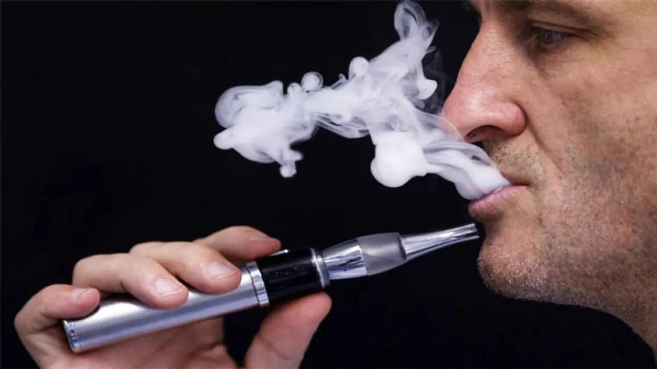 Nicotine in e-cigarettes raises chronic bronchitis risk: Study