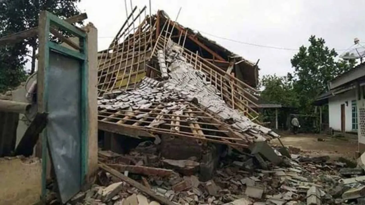Indonesia floods, landslides toll reaches 77