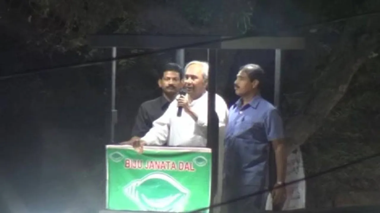 Eggs hurled at Odisha CM Naveen Patnaik’s cavalcade
