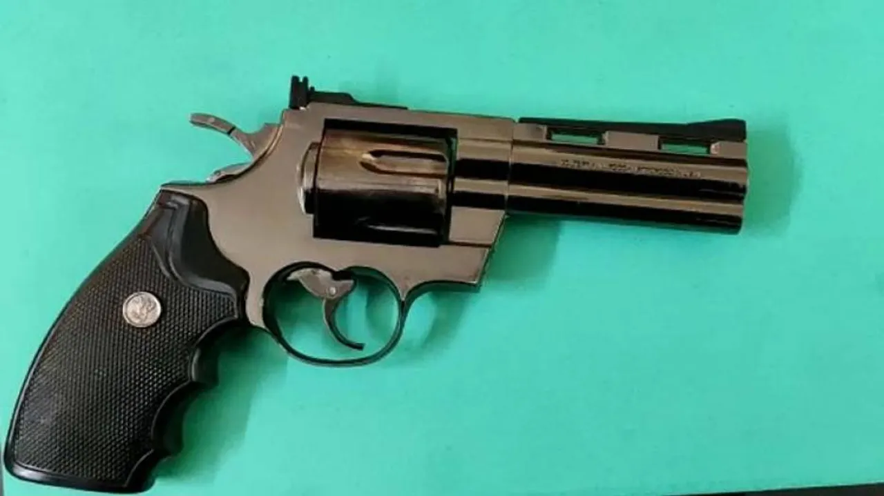 Youth Terrorises Girl Student With Fake Gun At Gangadhar Meher Varsity In Odisha